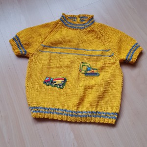 Kurzarm-Pullover – gelb (Garn) mit Motiv  Grösse 98 Fr. 37.- 